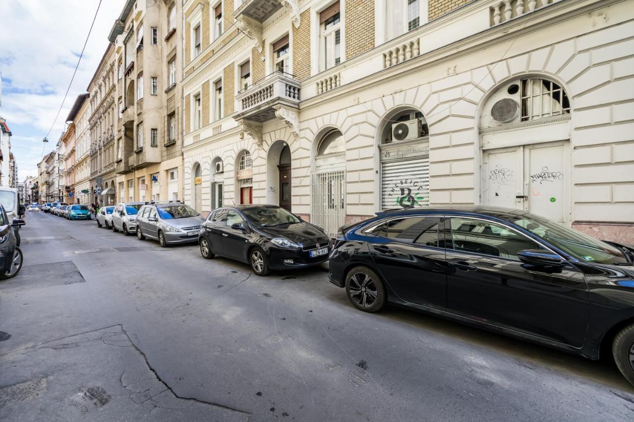 City Centre Apartment Budapest Exteriör bild