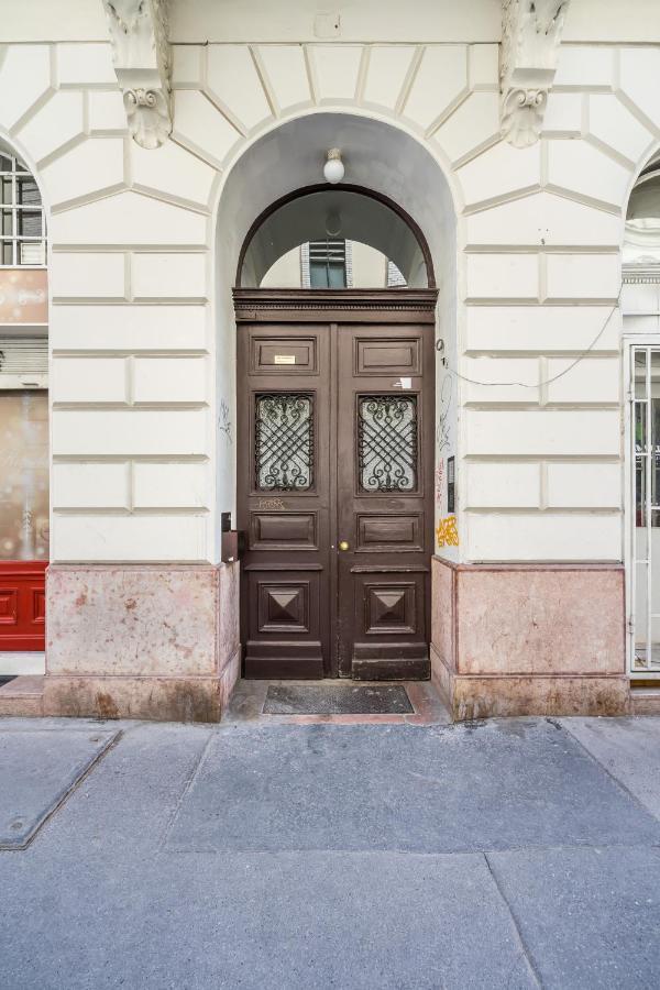 City Centre Apartment Budapest Exteriör bild